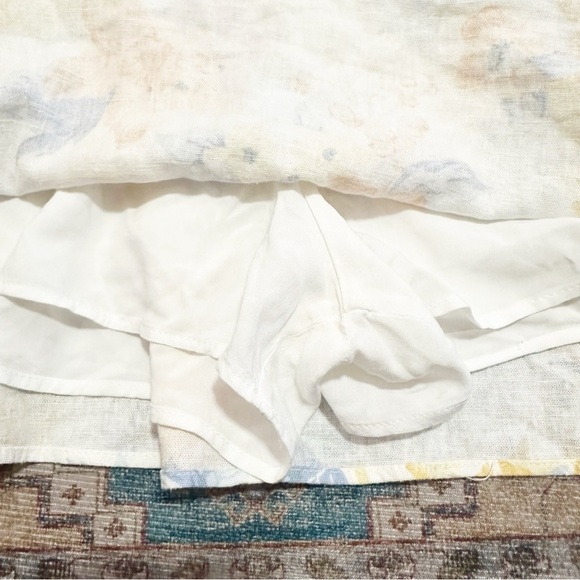 NWT Abercrombie Floral Romper Plunge Neck Scrunchie-Style Crossover Straps LP - Picture 7 of 12